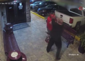 ABD’de gece kulübünde katliam girişimi kameraya yansıdı