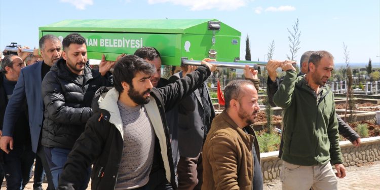 Adıyaman’da sel felaketinde kaybolan kız çocuğu bulundu! Cenaze töreni yapıldı
