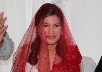 Alman gelin Deborah Kölle için Şırnak’ta düğün yapıldı