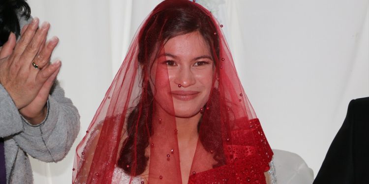 Alman gelin Deborah Kölle için Şırnak’ta düğün yapıldı