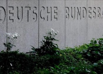 Alman Merkez Bankası enflasyonla mücadele ediyor