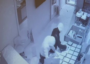 Başakşehir’de kuyumcu dükkanı soyulan işletmeci: 20 yıllık emeğimi 3 dakikaya sığdırmışlar