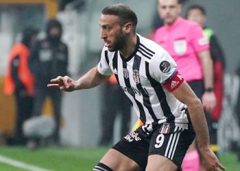 Beşiktaş’ın golcüsü Cenk Tosun’un maaşı 3’e katlanacak
