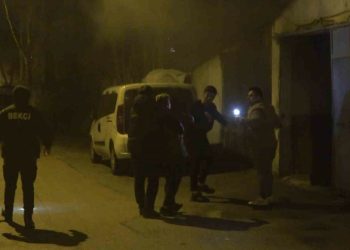 Bursa’da hurdalık alanda çıkan yangın maddi hasar oluşturdu