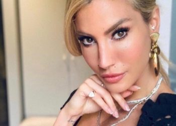 Çağla Şıkel’ın esmer güzeli ablası görenlerin aklını aldı: “Saklı bir mücevher gibisin”