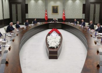 Cumhurbaşkanlığı Kabinesi kritik başlıkları görüşmek üzere toplanıyor