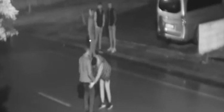 Denizli’de paralarını gazinoda harcadıktan sonra yaşlı adamı gasbettiler