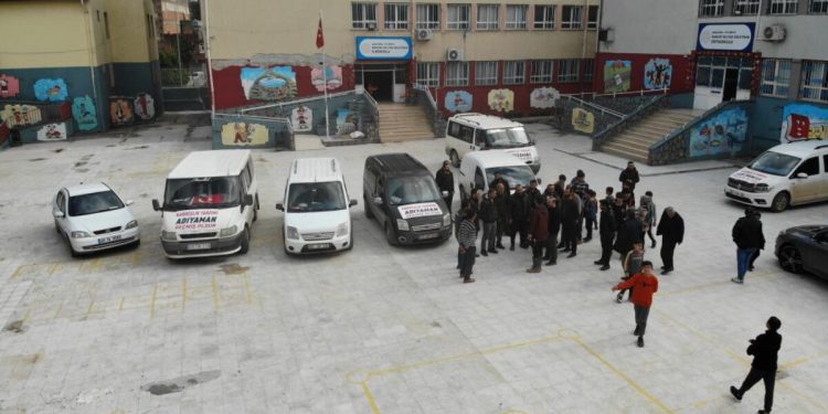 Depremde yıkılan Adıyaman’dan sel vuran Şanlıurfa’ya yardım