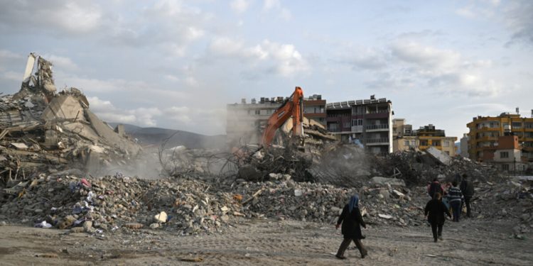 Depremin vurduğu İskenderun’da hasar tespit çalışmalarında sona gelindi