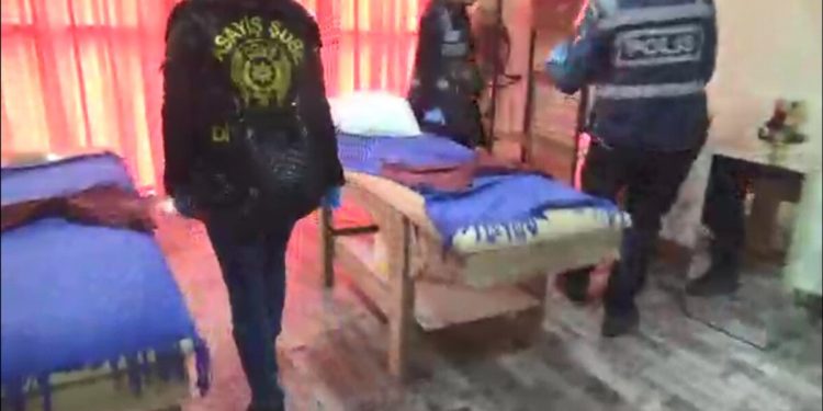 Diyarbakır’da masaj salonu görünümlü fuhuş çetesi
