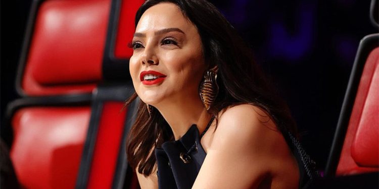 Ebru Gündeş’in sır gibi sakladığı kızı kocaman oldu! Yıllar sonra görüntülendi: “Ebru kendini doğurmuş”