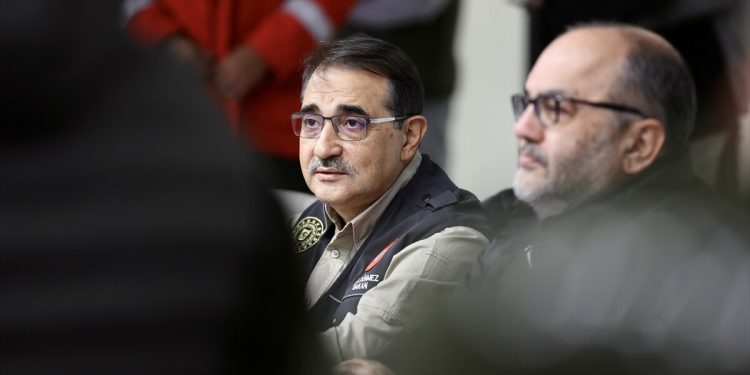 Enerji ve Tabii Kaynaklar Bakanı Fatih Dönmez: Nisan ayı içinde Karadeniz gazını getireceğiz