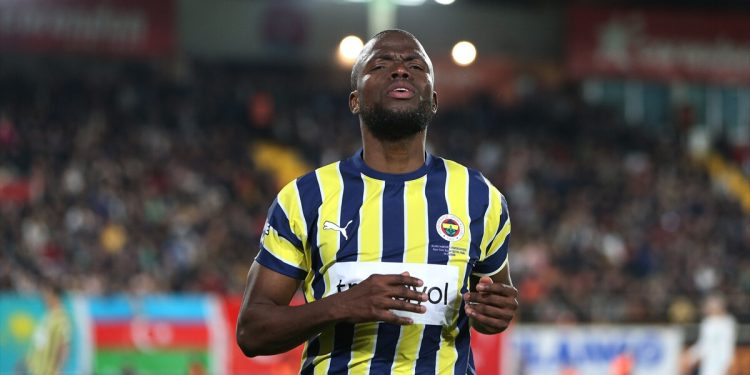 Enner Valencia, Alex’i geride bırakarak Fenerbahçe tarihine geçti
