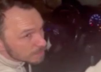 Esenyurt’ta taksi ve yolcu kavgası! Yolcuları almadan gitti