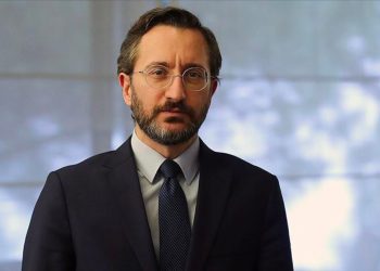 Fahrettin Altun’dan dezenformasyon çıkışı: Arama kurtarma çalışmalarının yanında, tezviratla da mücadele ettik