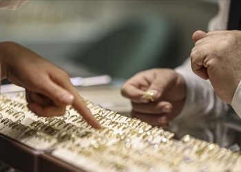 Gram altın zirvedeki yerini koruyor: Güncel altın fiyatları!