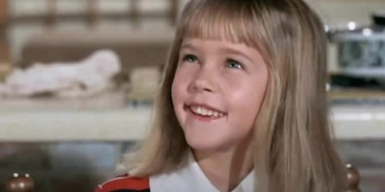 Hayatta kalan son karakter! Tatlı Cadı’nın minik Tabitha’sına bir bakın… “Kim der 58 yaşında”