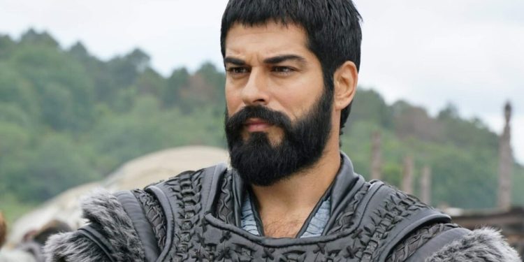 İkinci kez baba olmuştu! Burak Özçivit karizmasını bakın hangi şehirden almış: Memleketi…