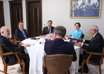 İngiliz Reuters’tan seçim analizi: 6’lı masa, dindar olmayan bir Türkiye sözü veriyor