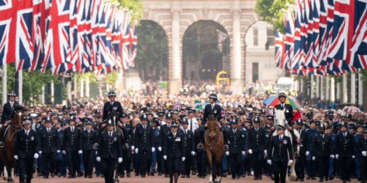 İngiltere’deki polisler hakkında rapor: Irkçı, cinsiyetçi ve homofobikler