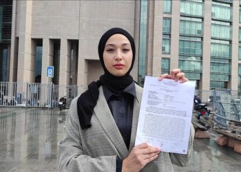 İstanbul’da staja gelen öğrenciyi başörtüsü sebebiyle almayan müdüre 10 yıla kadar hapis talebi