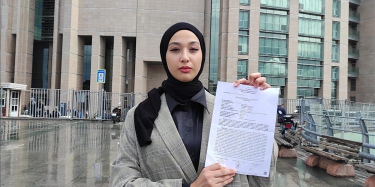 İstanbul’da staja gelen öğrenciyi başörtüsü sebebiyle almayan müdüre 10 yıla kadar hapis talebi