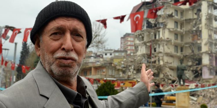 Kahramanmaraş’ta esnafın geçim kapısı depremde hasar aldı! Yıkılışı üzüntüyle izlendi