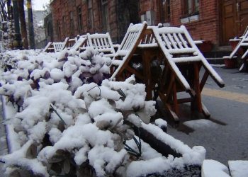 Karslılar güne karlı uyandı