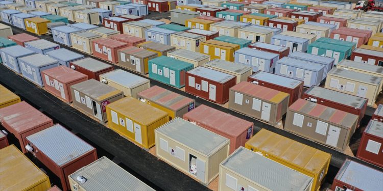 Katar’dan Adıyaman’a konteyner yardımı: 600 geçici barınma alanının kurulumu tamamlandı