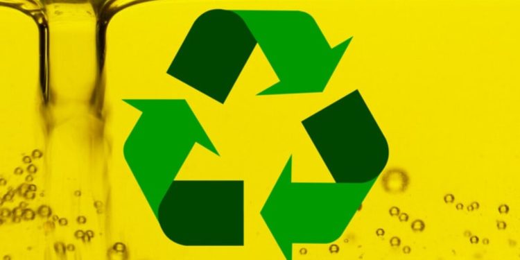 Lavaboya dökülen atık yağlar, su kaynaklarını tüketiyor