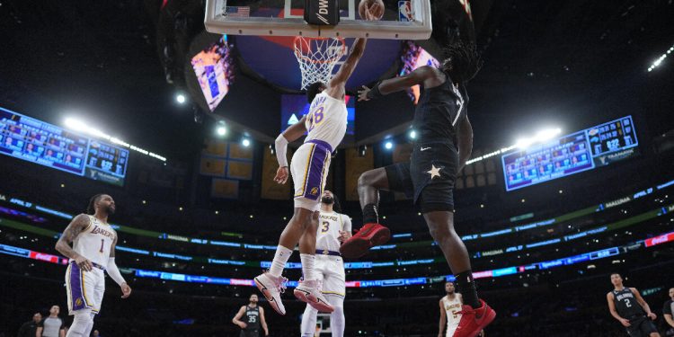 Los Angeles Lakers, Orlando Magic’i devirdi