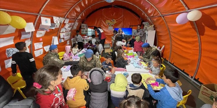 Mahmut Özer açıkladı! Afet bölgesinde 236 Mehmetçik Okulu kuruldu