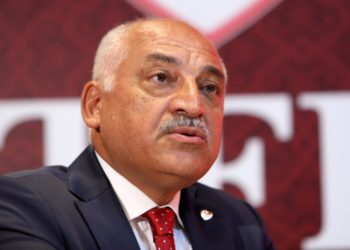 Mehmet Büyükekşi: Kız çocuklarımızı futbola kazandırmak için çalışıyoruz