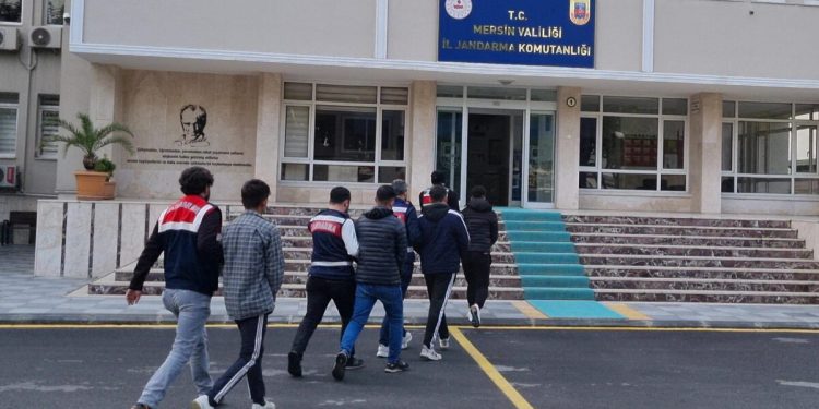 Mersin’de dolandırıcı operasyonu! Yüksek kazançlı ek iş vadetiler