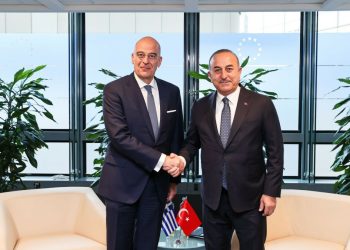 Mevlüt Çavuşoğlu, Nikos Dendias’la görüştü