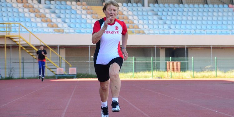 Milli atlet Çiçek Solon Şensoy, 63 yıllık hayalini gerçekleştirecek