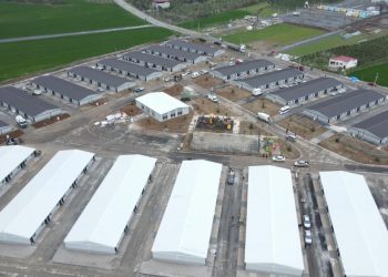 Murat Kurum: Nurdağı ve İslahiye’de 214 prefabrik evi daha teslim ettik