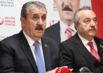 Mustafa Destici’den Kemal Kılıçdaroğlu’na: PKK’nın özerklik talebini kabul ettiniz