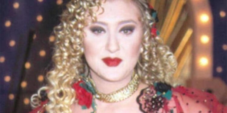 Şarkıcı Güllü resmen iğne ipliğe döndü! 90 kilo birden veren ismin son hali şaşırttı