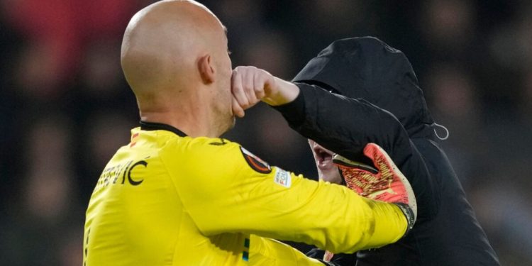 Sevilla kalecisine saldıran PSV Eindhoven taraftarına 40 yıl ceza