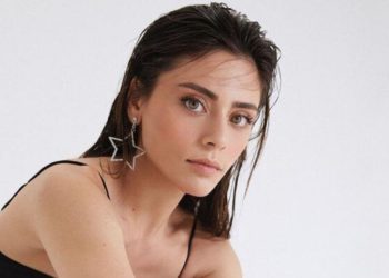 Sıla Türkoğlu’nun tesettürlü karesi sosyal medyanın gündemine oturdu: “Bir melek düştü ana sayfama”