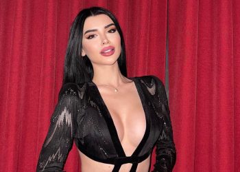 Sosyal medya sallandı! Fenomen Aleyna Eroğlu gözyaşları içinde paylaştı: Eski futbolcudan şiddet gördü