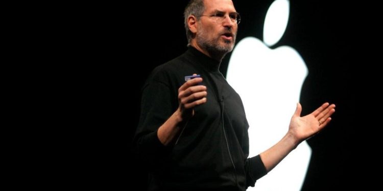Steve Jobs imzası 95 bin dolara satışa çıktı