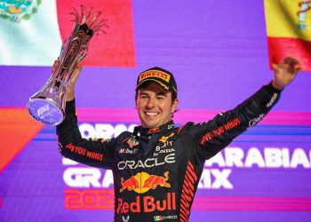 Suudi Arabistan’daki F1 yarışında zafer Red Bull’dan Sergio Perez’in oldu