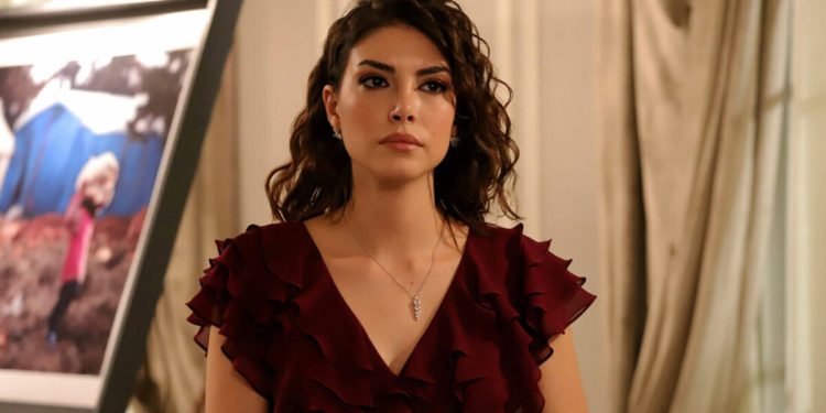 Teşkilat’ın Zehra’sı bakın kiminle sevgiliymiş! Eski aşkı setten çıktı: Meğer aynı dizide oynamışlar!