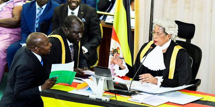 Uganda’da LGBT bireylere hapis cezasına onay verildi