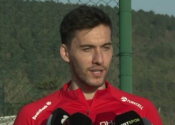 Umut Nayir: Milli forma herkese açık