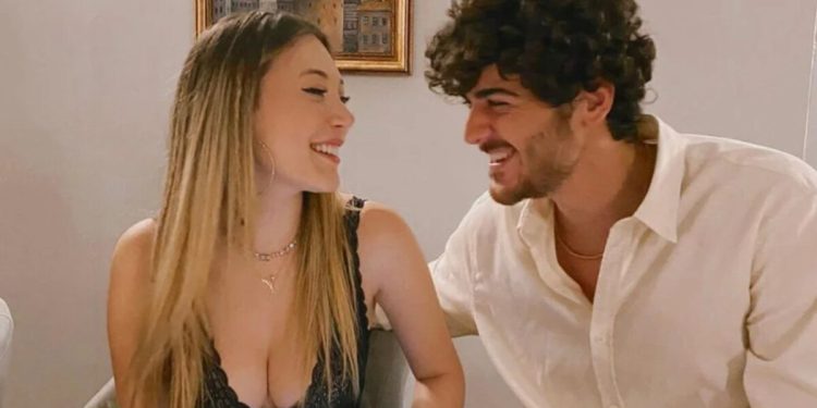 Yasmin Erbil aşka geldi! Yasmin Erbil ve Yiğit Poyraz İtalya’da samimi pozlar verdi..