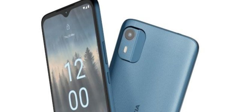 Yine uygun fiyatlı! Çıkarılabilir bataryalı Nokia C12 Pro tanıtıldı