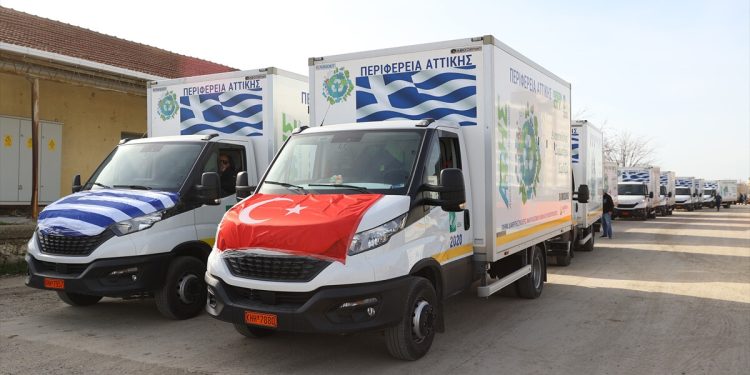 Yunanistan’dan Türkiye’ye yeni deprem yardımı